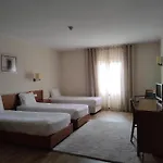 Hotel Dos Loios 2*