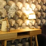 Hotel Dos Loios 2*