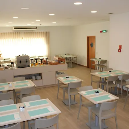 Dos Loios サンタ・マリア・ダ・フェイラ