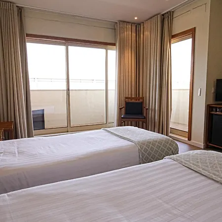 Dos Loios Hotel