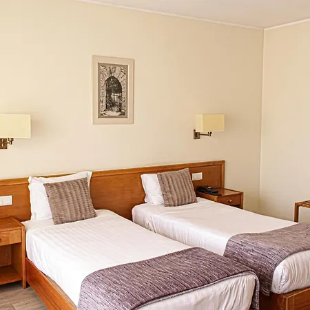 Dos Loios ホテル サンタ・マリア・ダ・フェイラ