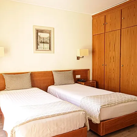 Dos Loios Szálloda 2*